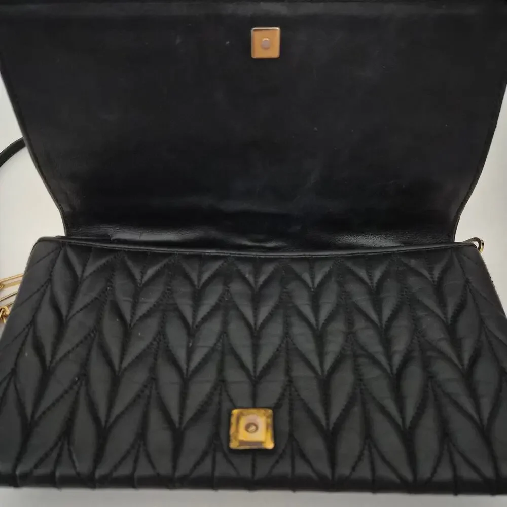 Gucci Vintage Quilted Chevron Leather Lion Charm Crossbody - Picture 6 of 12